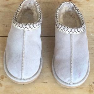Women's UGG Australia Tasman slippers sz9 used in good condition